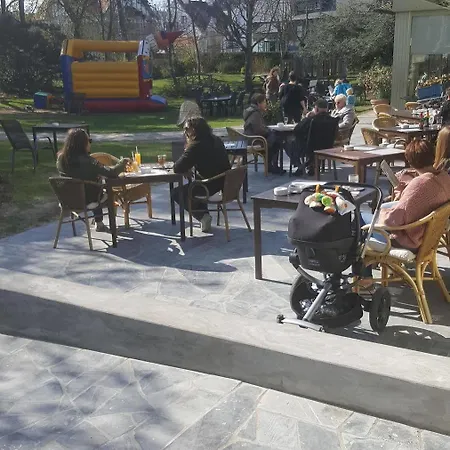 Отель Parkhotel
